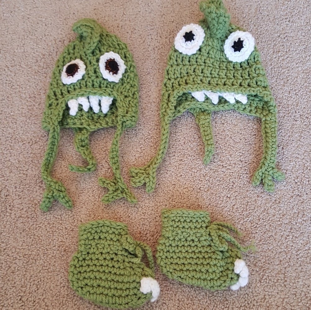📣 SALE!! Bundle of 2 baby crocheted monster hats & booties